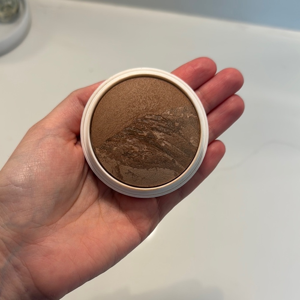 Dibs Caramel Cappuccino Bronzer, used once - Picture 2 of 3